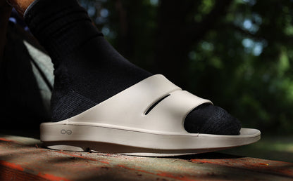 OOFOS OOahh Slide Sandal